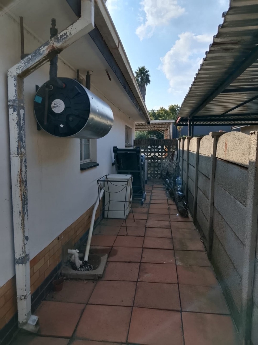 3 Bedroom Property for Sale in Flimieda North West